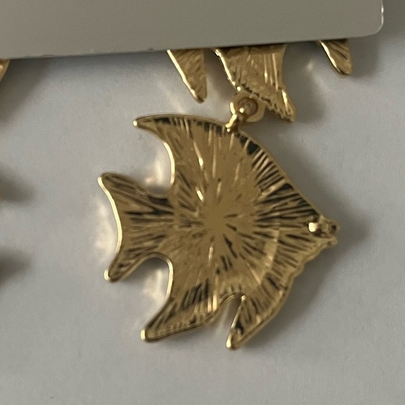 SUGARFIX by BaubleBar sparkly embellished gold & blue 2 tiered fish NWT NEW - Picture 4 of 4